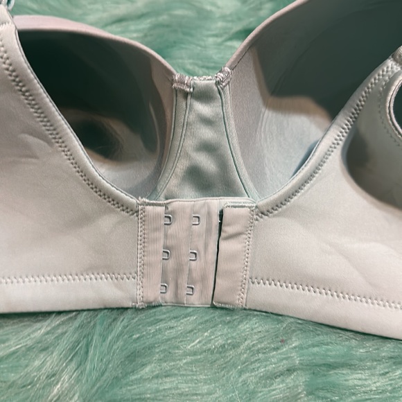 Vanity Fair size 42C mint condition Full figure Beauty Back wireless Bra NWT - Picture 5 of 5